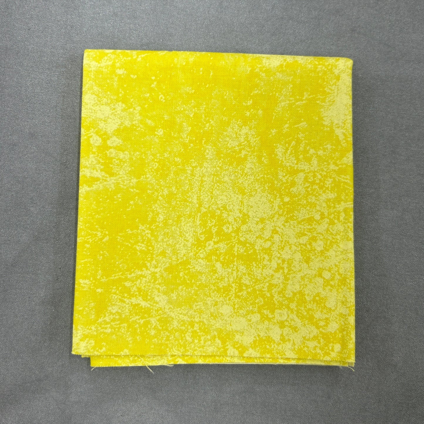 Fat Quarter yellow tonal