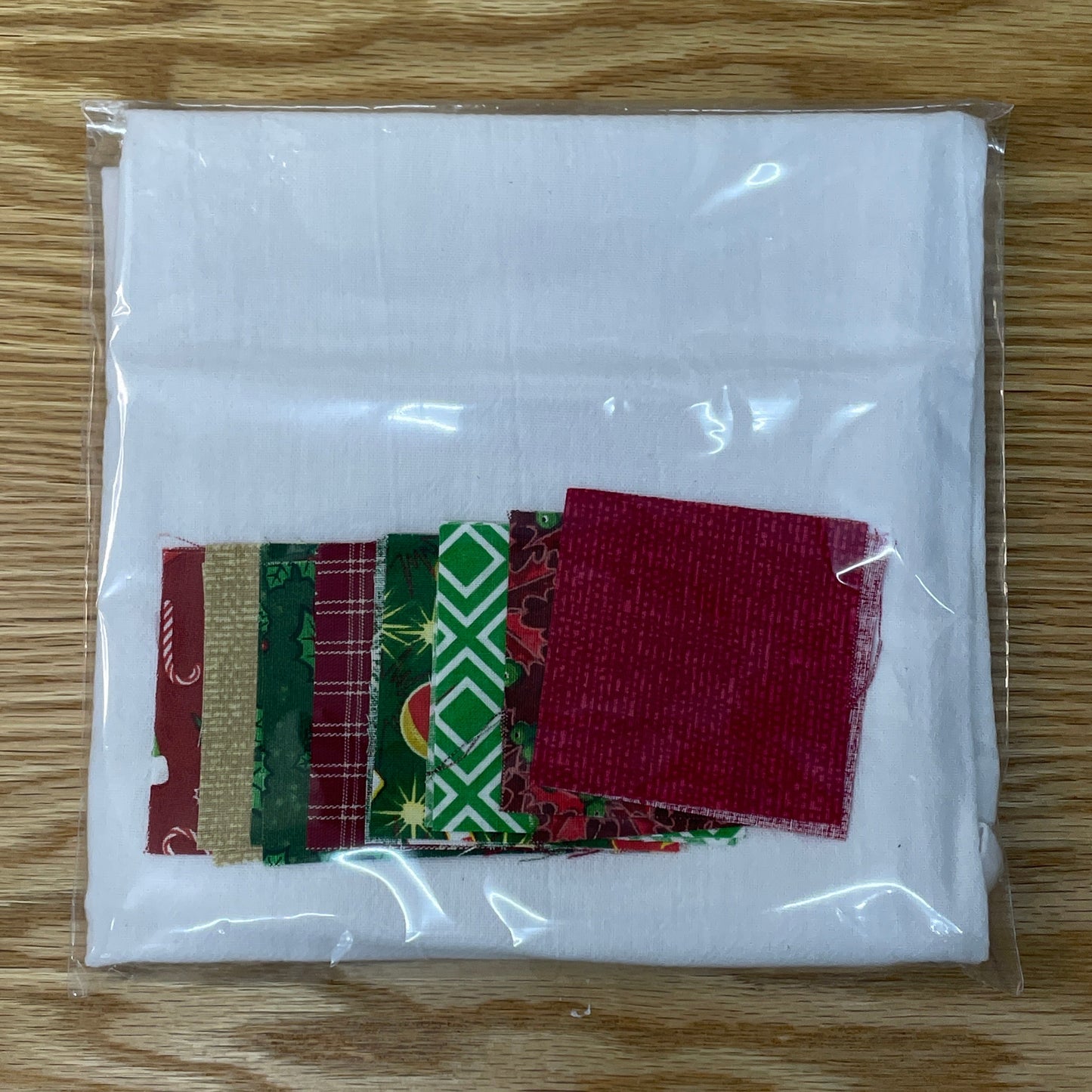 Kit - Scrappy Tea Towell w/Mini Charms
