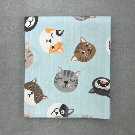 Fat Quarter light blue with cats